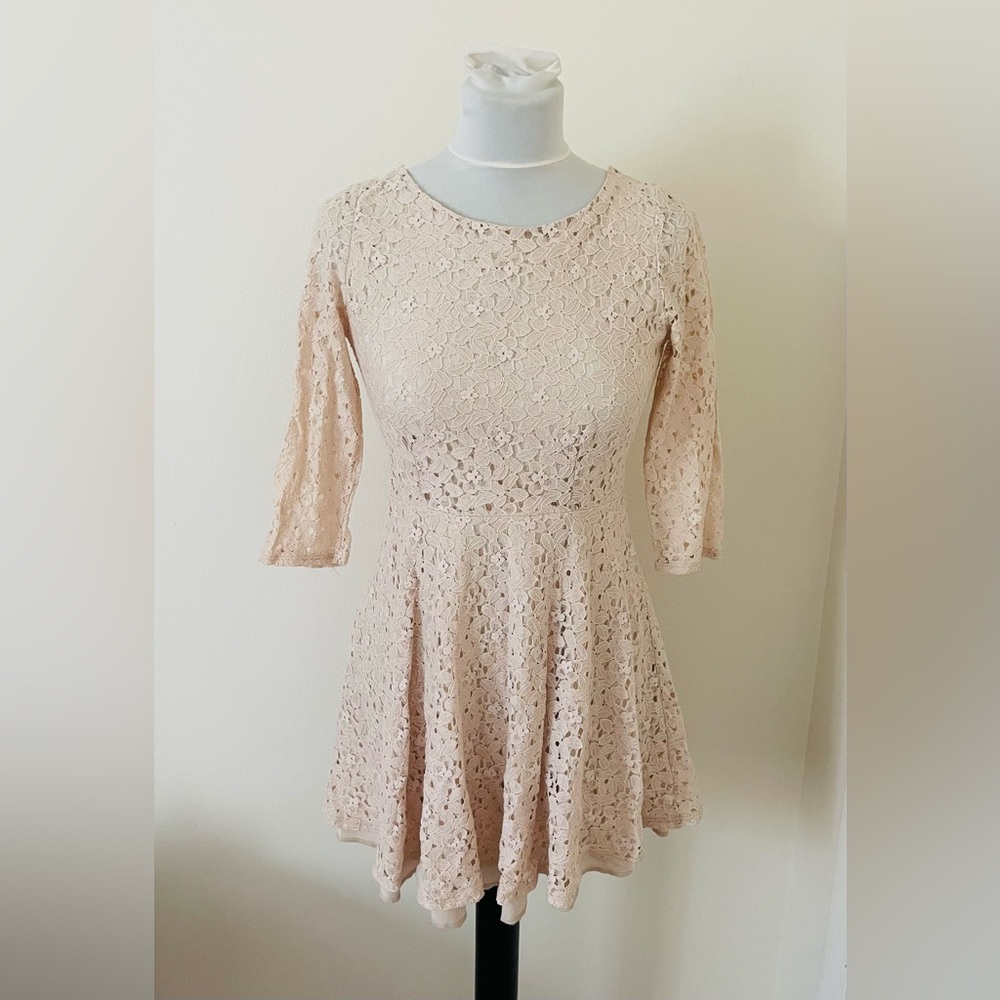 Coveted Clothing Women Mini Dress XS Cream Lace Floral Cottagecore Fairycore